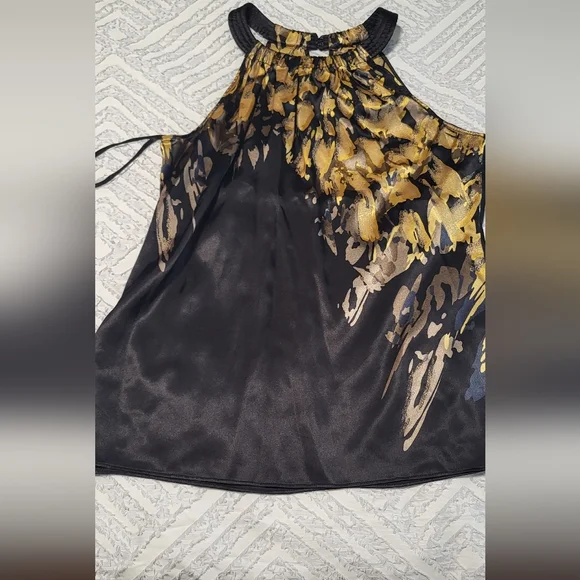 T Tahari Bare Shoulder Black and Gold Blouse - Picture 9 of 9